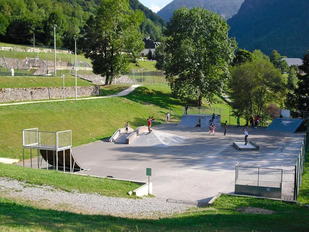Résidence Néméa Les Chalets d'Estive Cauterets 4*,  France