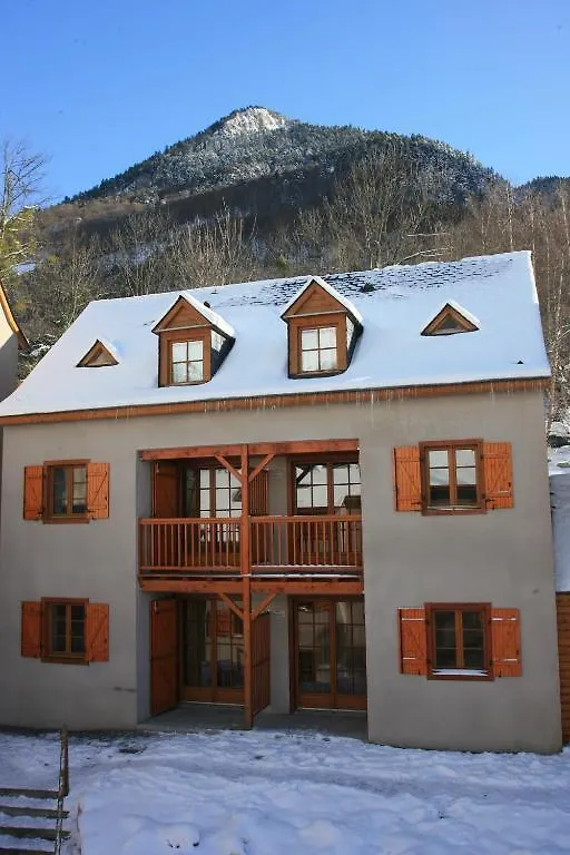 Résidence Néméa Les Chalets d'Estive Cauterets 4*,