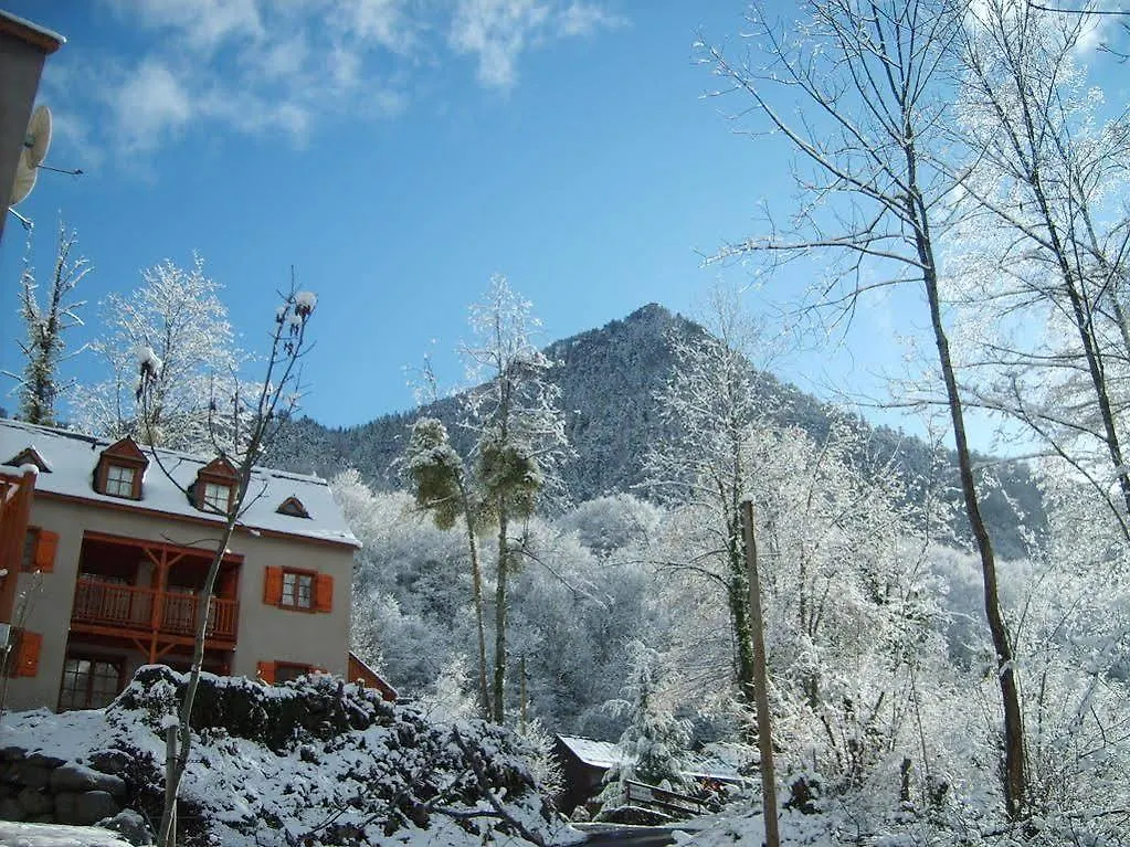 **** Appart hôtel Résidence Néméa Les Chalets d'Estive Cauterets France